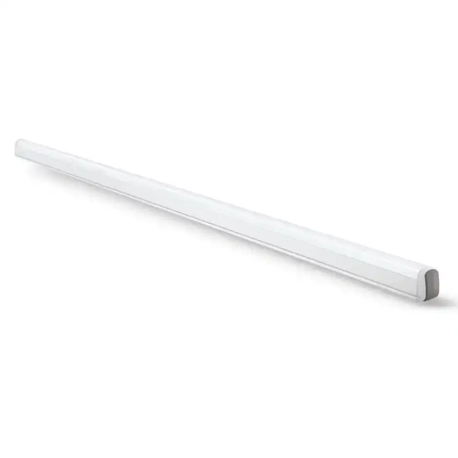 Jaquar-20W-Kubik-LED-Batten-Cool-White1.webp