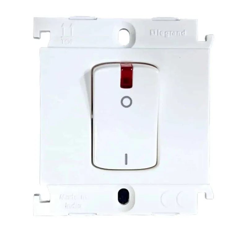 Legrand Mylinc Modular Switch White - 32A DP, 1 Way, With Indicator, 2M